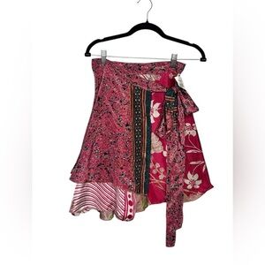 NWT Darn Good Yarn Silk Multi Print Mini Skirt OS